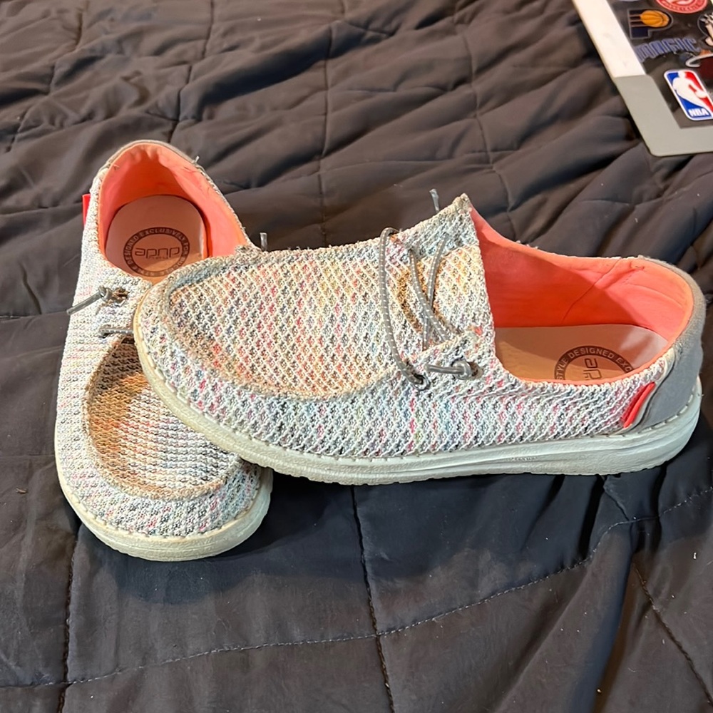 Hey dude mermaid size 7!!